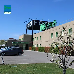 Ibis Styles Lleida Hotel Torrefarrera