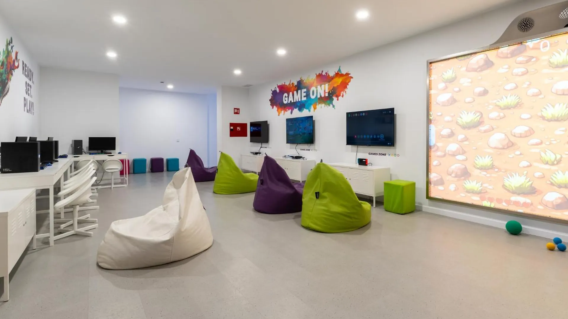 **** Hotel Fergus Club Mallorca Waterpark Magaluf  Spain